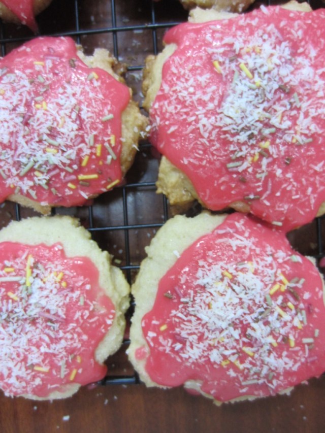 pizza cookies up close